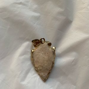 Beautiful stone pendant gold tone